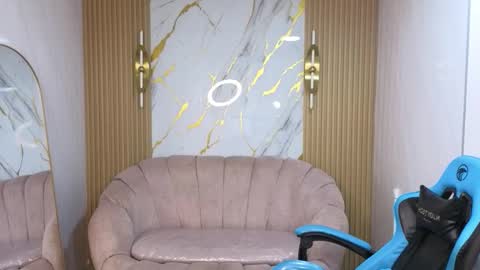  wendy  online show from December 18, 2:51 am