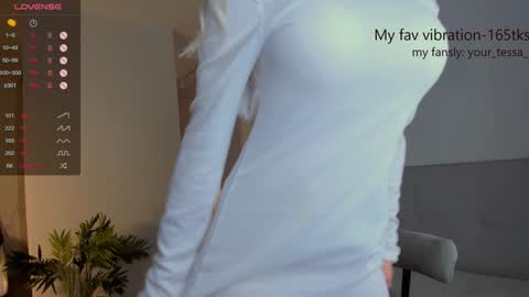 Snapshot of _your_tessa chatting on January 30, 11:22 am Tessa -  online show from January 30, 11:22 am