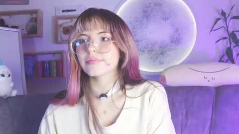 _yourcherrybomb online show from June 7, 3:33 am