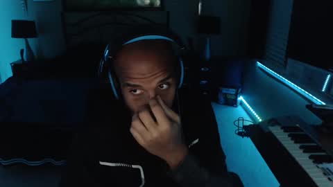 a4orce online show from October 21, 1:54 am