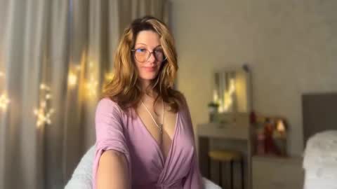        online show from December 23, 9:04 am