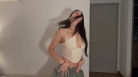 Mila and Jess online show from February 11, 1:37 pm