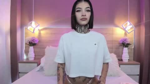 Snapshot of aa_lunit chatting on October 20, 1:05 pm Luni  online show from October 20, 1:05 pm