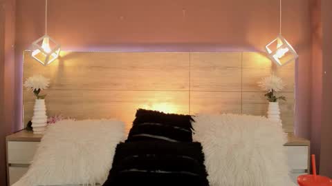 Luni  online show from November 29, 1:19 pm