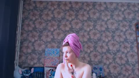 Alice online show from April 15, 9:23 am