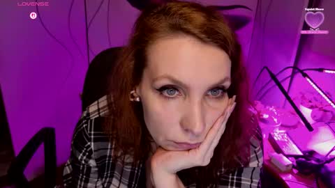 Katie online show from March 18, 4:29 am