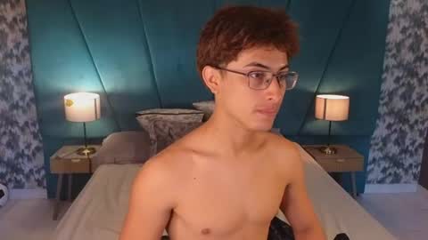 Aaron Ezequiel online show from July 11, 12:30 pm