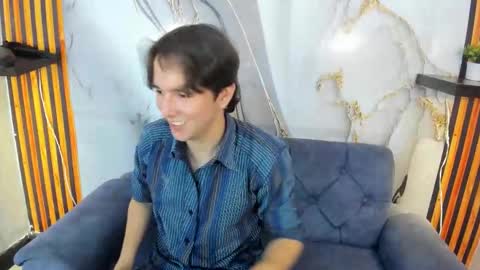 Snapshot of aaron_latinmen chatting on October 24, 7:14 pm Aaron online show from October 24, 7:14 pm