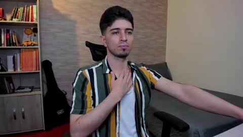 Aaron online show from March 1, 6:54 pm