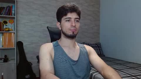 Aaron online show from September 22, 7:51 pm