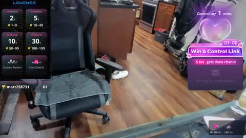 Aaron Skye online show from February 11, 1:20 am