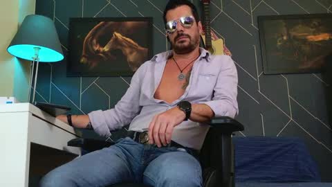 Aaron online show from March 7, 2:17 pm