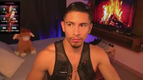 AARON  online show from May 28, 10:30 pm