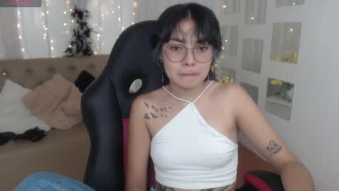 Abbi online show from January 10, 7:21 pm