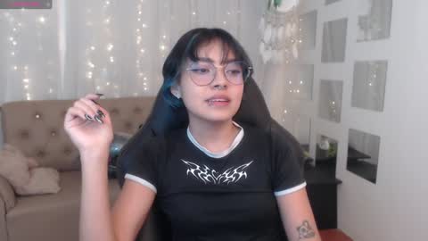 Abbi online show from December 29, 7:00 pm