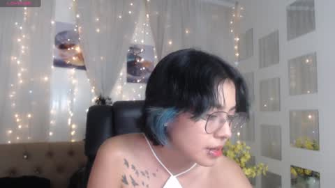 Abbi online show from January 6, 8:07 pm