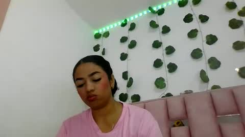 abby_moss_2 online show from February 7, 2:20 pm
