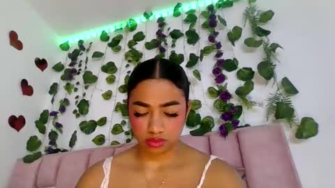 abby_moss_2 online show from May 6, 3:51 pm