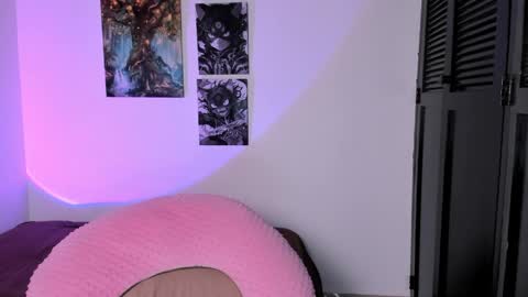 Abby Saenz online show from April 10, 8:02 pm