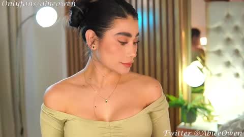 abie_owen online show from February 23, 12:08 am