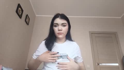 Snapshot of abigaildestro chatting on October 24, 10:05 am Abi online show from October 24, 10:05 am