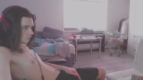 hi  cum in pvt noi extra tip online show from February 25, 12:27 pm