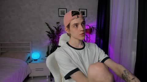 abslut online show from April 28, 4:22 pm