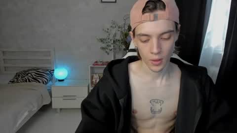 abslut online show from July 16, 1:58 pm