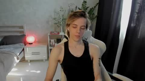 abslut online show from July 29, 11:10 am