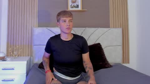 Aby online show from April 11, 8:18 am