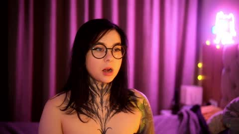 Snapshot of acid_pie chatting on January 11, 11:35 pm acid_pie online show from January 11, 11:35 pm