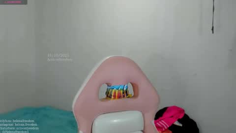 Snapshot of activistfreedom chatting on October 19, 3:00 am Helena online show from October 19, 3:00 am