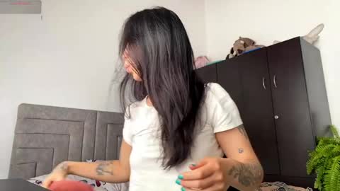 Helena online show from June 1, 2:51 pm