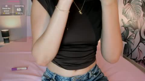 Adalyn Cute online show from July 25, 1:31 pm