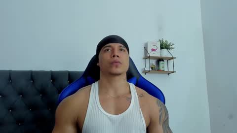 adam boss online show from November 11, 9:28 pm