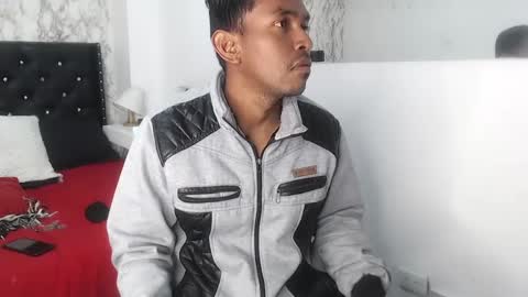 adam_morgan2 online show from September 19, 3:43 am