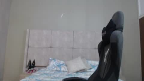 adam_piarse online show from July 31, 2:01 am