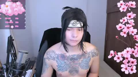  Adam online show from April 29, 9:30 pm