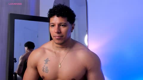 adambrocs1 online show from February 14, 8:22 pm