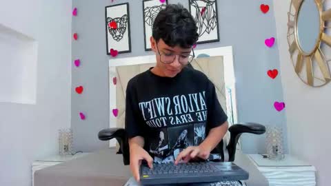 Adams Bobby online show from February 24, 11:35 am