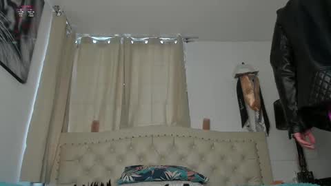 Snapshot of adams_ricci chatting on February 24, 12:48 pm Adams online show from February 24, 12:48 pm