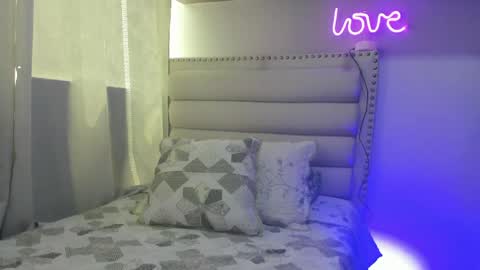 eva online show from April 25, 3:53 pm