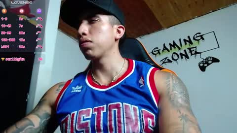 Snapshot of adan_hudson chatting on February 12, 11:30 pm Anderson online show from February 12, 11:30 pm