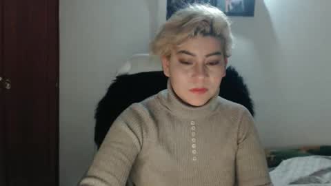 adan_romanoff online show from November 17, 8:06 am