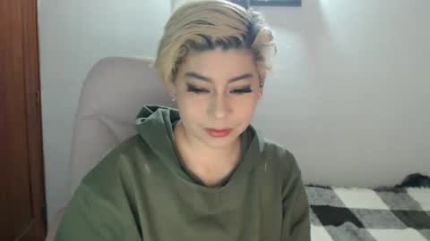 adan_romanoff online show from December 4, 8:58 am