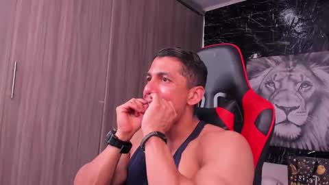 Adan Sin online show from November 20, 8:06 pm