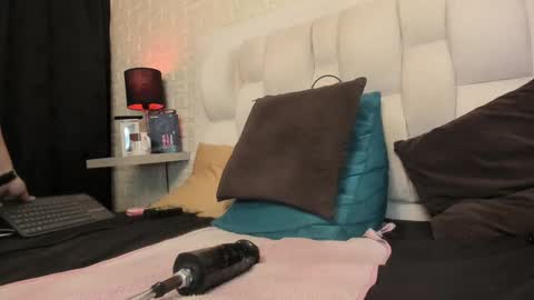 Snapshot of adaporter chatting on October 3, 3:20 pm Ada Porter online show from October 3, 3:20 pm
