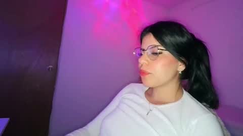 Adara online show from March 18, 2:06 am