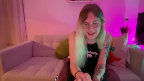 LilAda online show from May 16, 9:13 pm