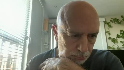 add_me_2 online show from July 1, 6:33 am